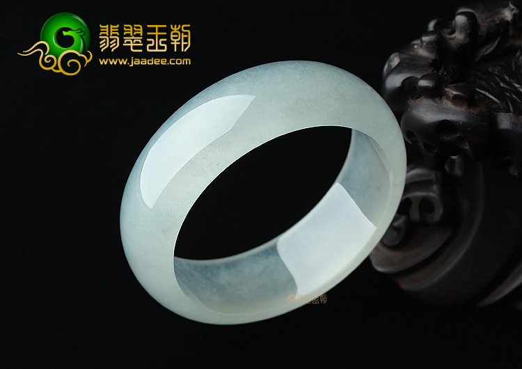 冰玻种白色手镯（59.4mm）