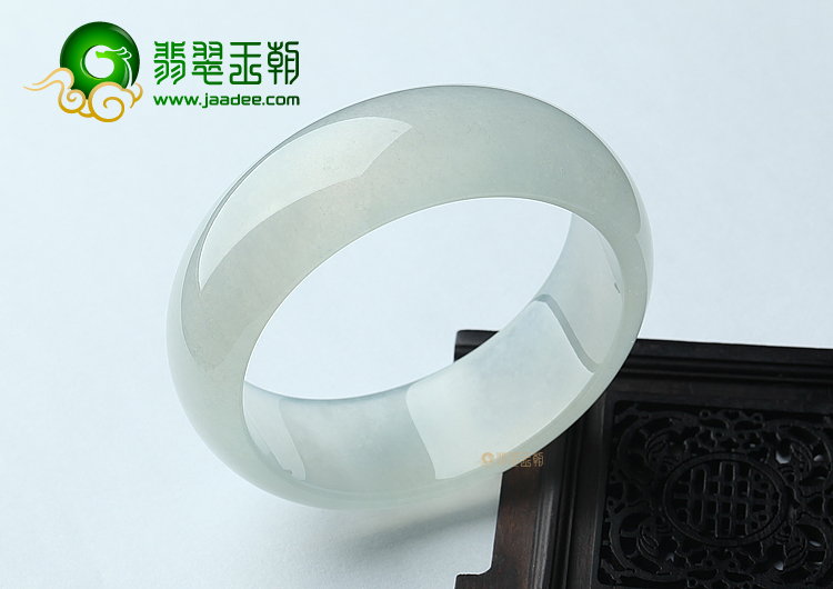 冰玻种白色手镯（59.4mm）