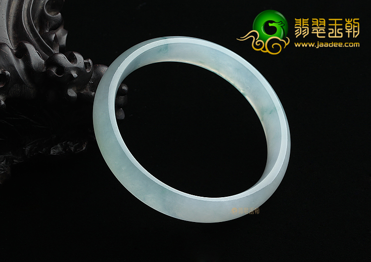 冰玻种飘花手镯（60.1mm）