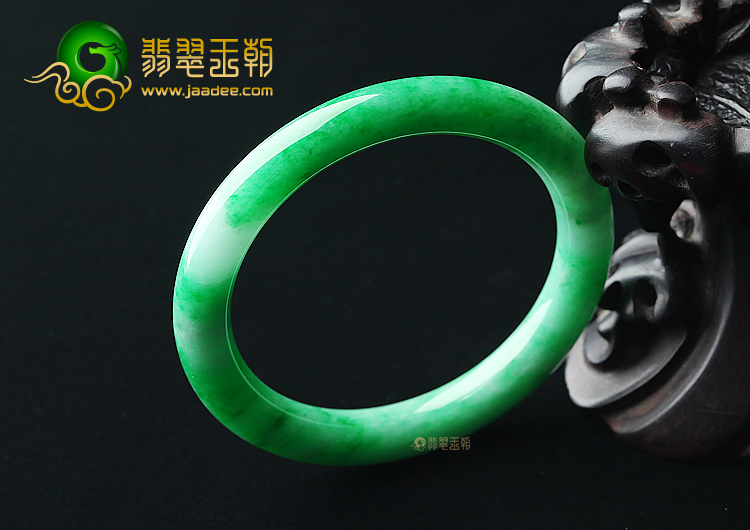 (超值推荐)糯冰种翠色圆条手镯（54.5mm）