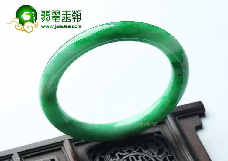 (超值推荐)糯冰种翠色圆条手镯（54.5mm）