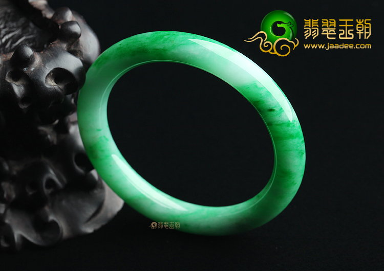 (超值推荐)糯冰种翠色圆条手镯（54.5mm）