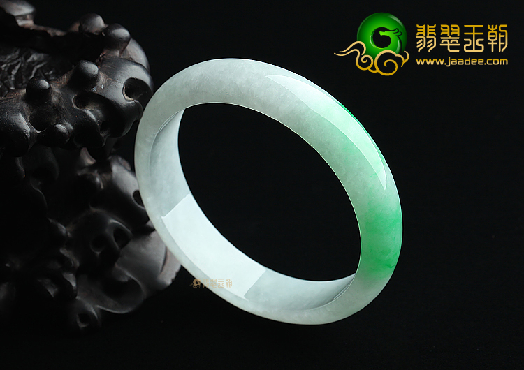 (超值推荐)糯冰种飘翠手镯（57.2mm）