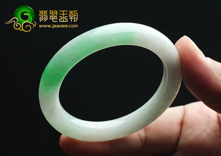 (超值推荐)糯冰种飘翠圆条手镯（54mm）