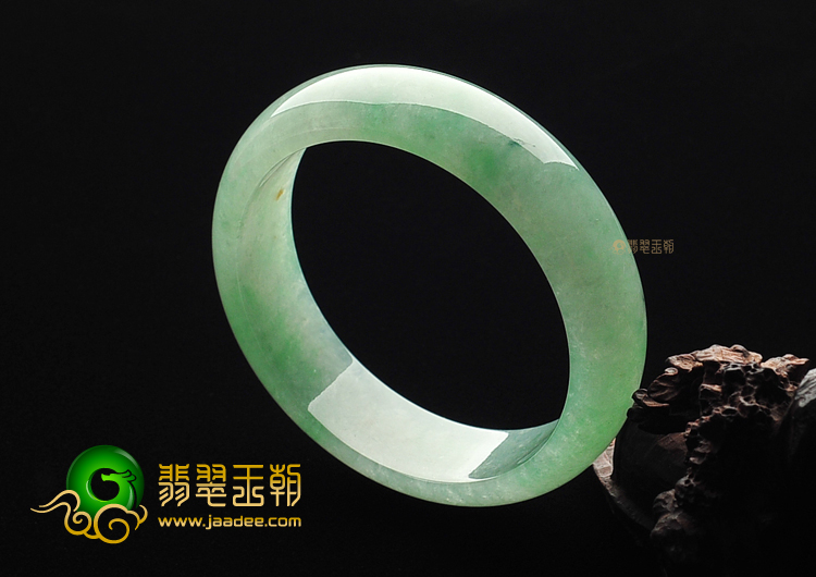 冰种豆色手镯(57.2mm)
