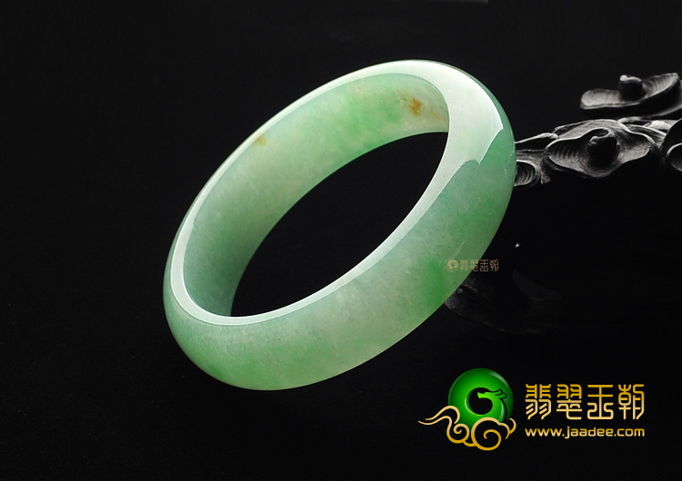 冰种豆色飘花手镯(58.1mm)