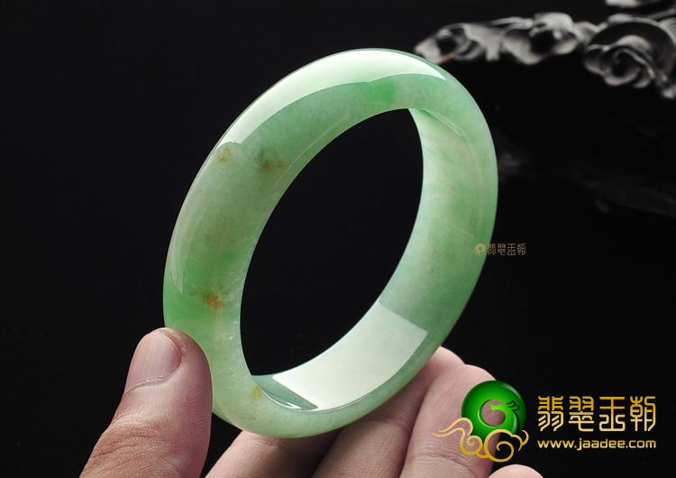 冰种豆色飘花手镯(58.1mm)