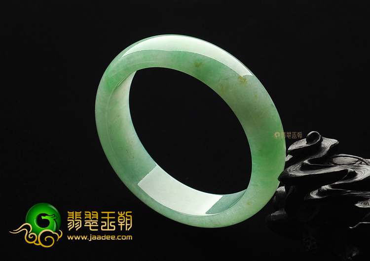 冰种豆色飘花手镯(58.1mm)