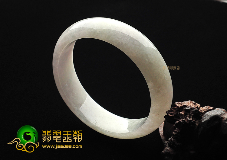 糯冰种淡晴水手镯(55.4mm)