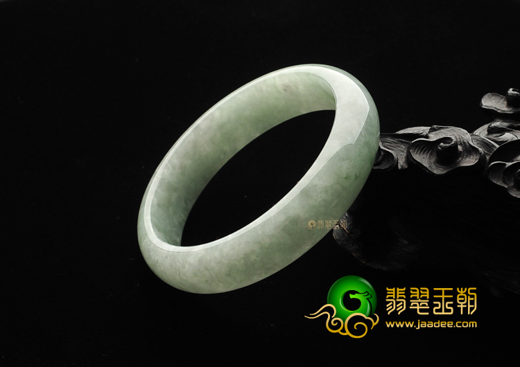 糯冰种晴水手镯(57.9mm)