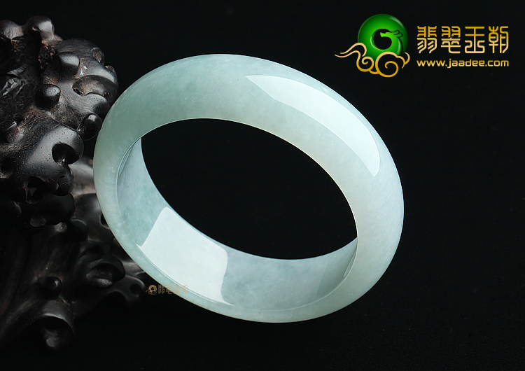 (超值推荐)冰种晴水手镯（58.5mm）
