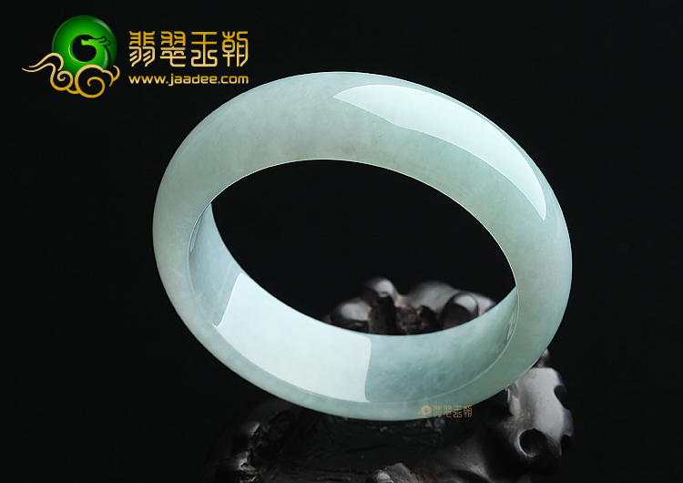 (超值推荐)冰种晴水手镯（58.5mm）