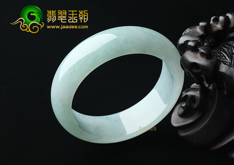 (超值推荐)冰种晴水手镯（58.5mm）