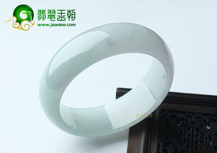 (超值推荐)冰种晴水手镯（58.4mm）