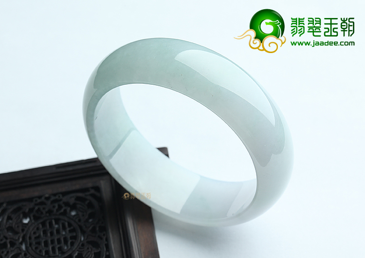 (超值推荐)冰种晴水手镯（58.4mm）
