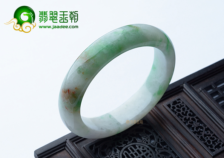 糯冰种飘翠带黄翡手镯（53.3mm）