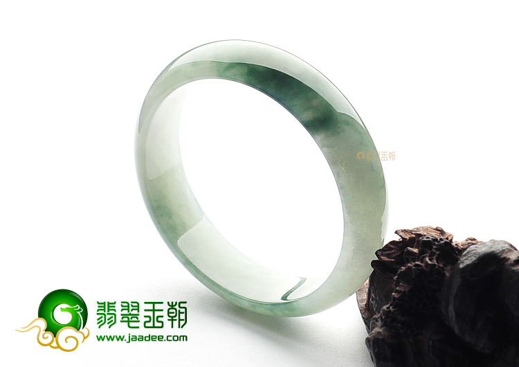糯冰种飘花手镯(56mm)