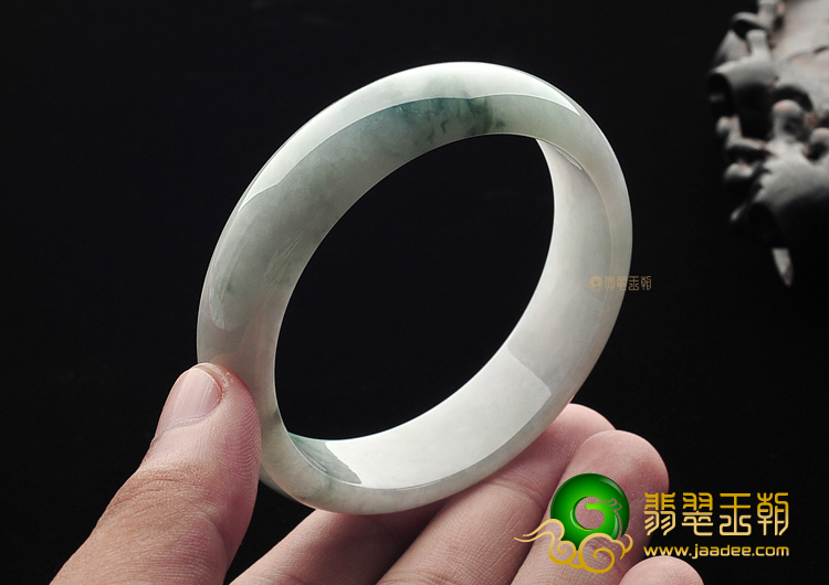 糯冰种飘花手镯(56.8mm)