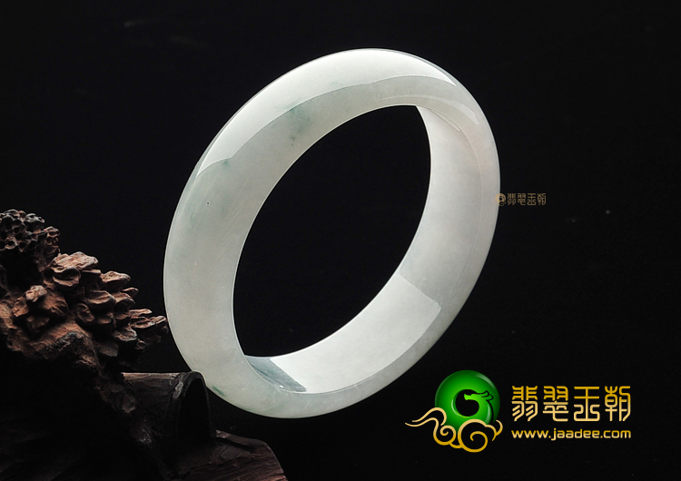 冰种晴水略飘花手镯(57.3mm)