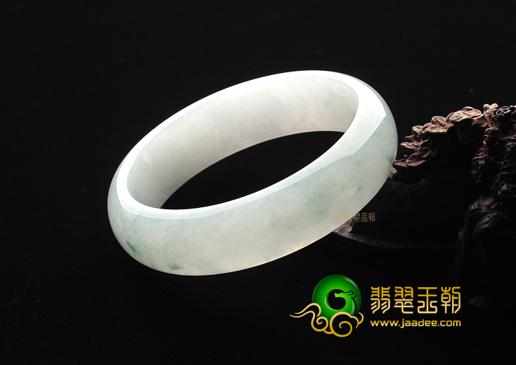 冰种晴水略飘花手镯(57.3mm)