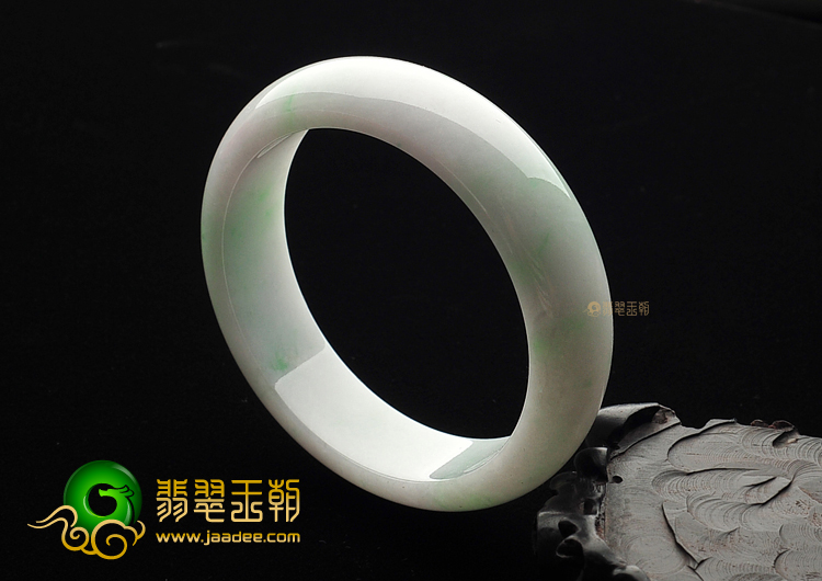 糯冰种飘翠手镯(56mm)