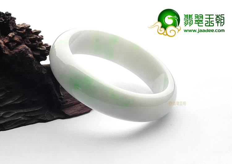 糯冰种飘翠手镯(56mm)