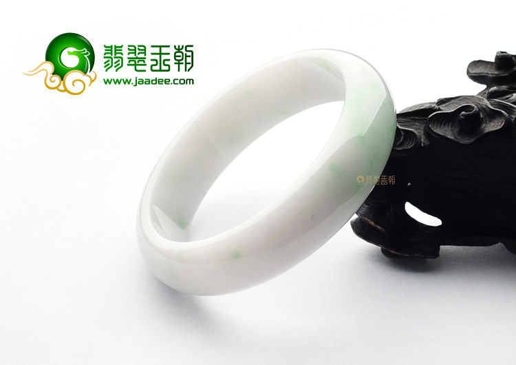 糯冰种飘翠手镯(59mm)