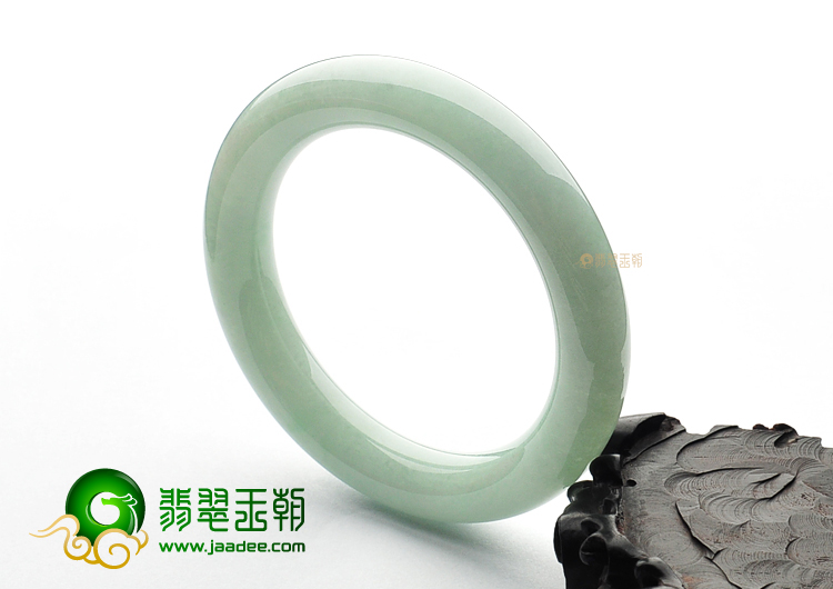 糯冰种豆色圆条手镯(56mm)