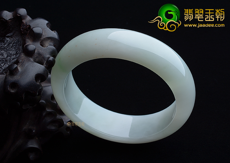 (超值推荐)糯冰种晴水手镯（57.6mm）