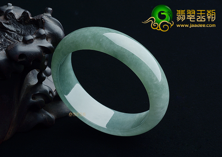 (超值推荐)糯冰种晴水手镯（56.7mm）