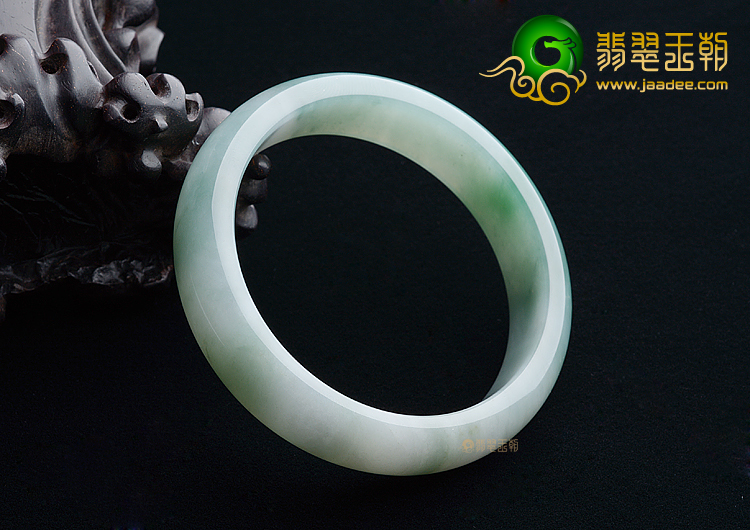 (超值推荐)糯冰种晴水飘花手镯（57.5mm）