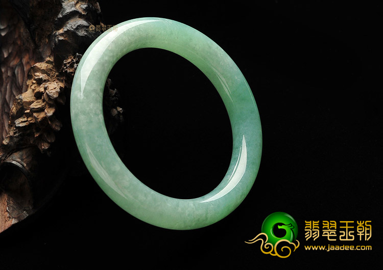 (超值推荐)糯冰种豆色圆条手镯(54.8mm)
