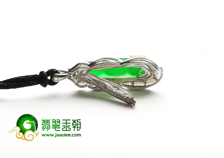 (超值推荐)冰种帝王绿镶白金钻石四季豆胸坠