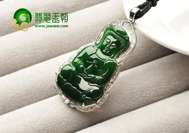 (超值推荐)糯冰种浓绿镶白金钻石观音胸坠