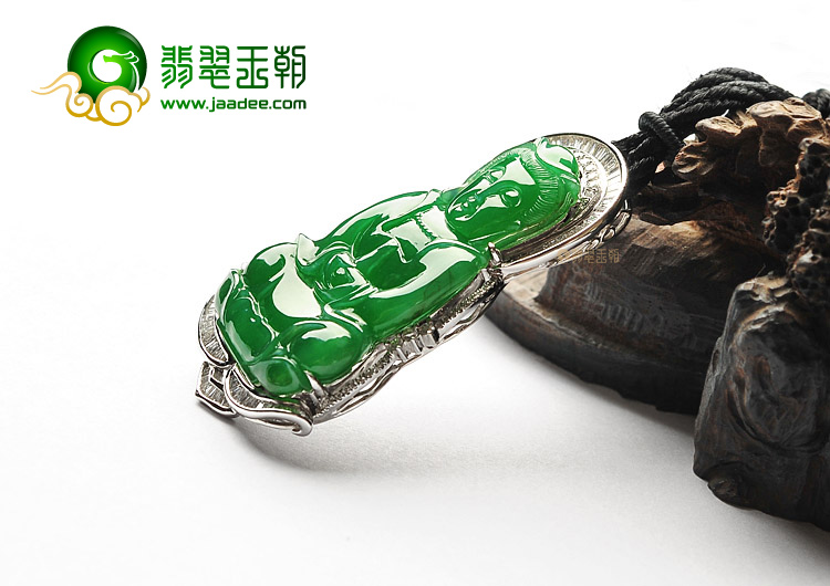 (超值推荐)冰种正阳绿镶白金钻石观音胸坠