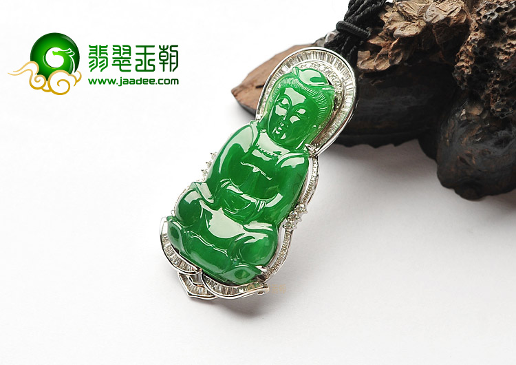 (超值推荐)冰种正阳绿镶白金钻石观音胸坠