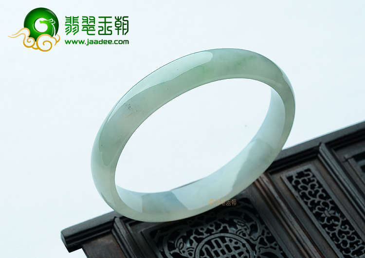 (超值推荐)冰种晴水飘花手镯（58.4mm）