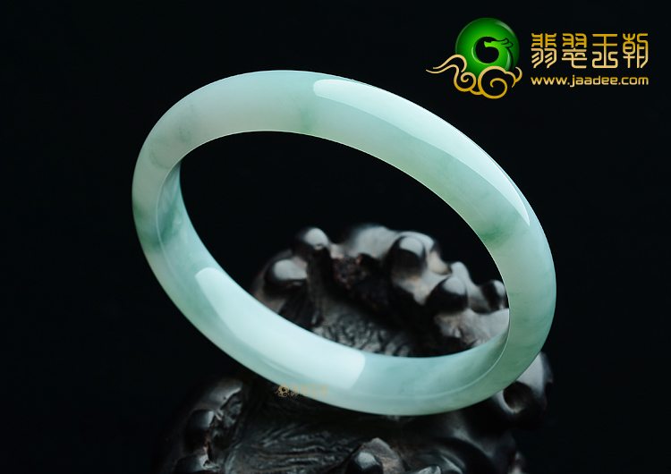 (超值推荐)糯冰种晴水飘花手镯（57.5mm）