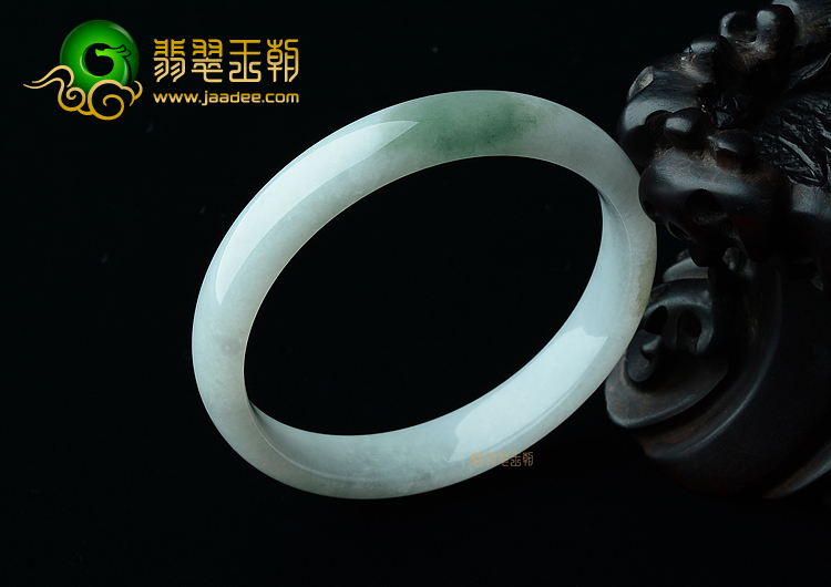 (超值推荐)糯冰种晴水带烟灰色手镯（60.7mm）