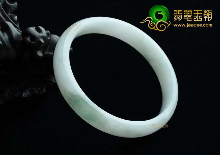 (超值推荐)糯冰种晴水带烟灰色手镯（60.7mm）