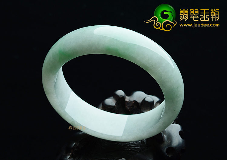 (超值推荐)糯冰种晴水飘翠手镯（57mm）