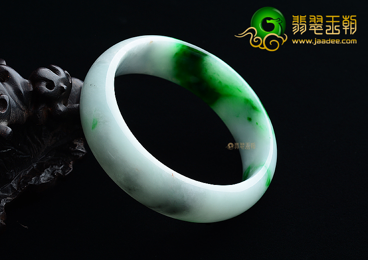 (超值推荐)糯冰种白底青手镯（57.2mm）