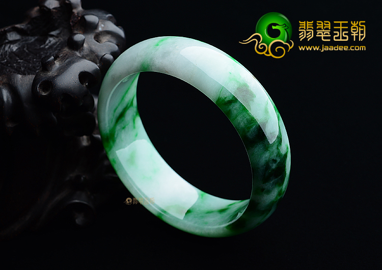 (超值推荐)糯冰种白底青手镯（57.2mm）