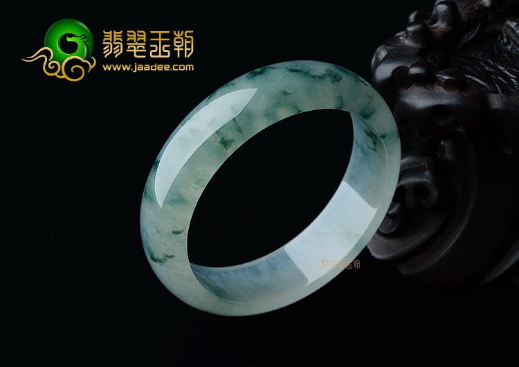 (超值推荐)冰种飘花手镯（58.5mm）