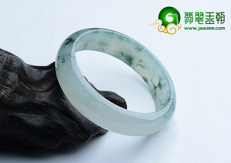 (超值推荐)冰种飘花手镯（58.7mm）