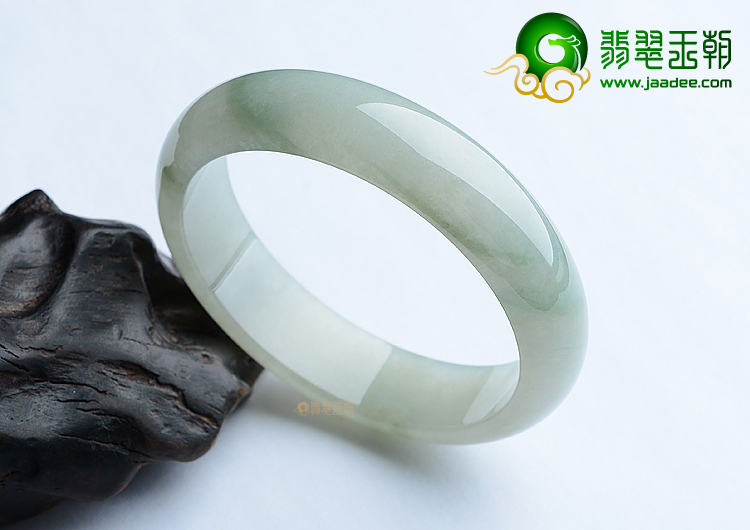 (超值推荐)糯冰种晴水飘花手镯（58mm）