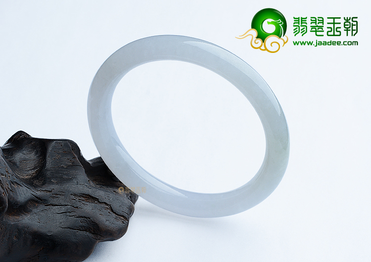(超值推荐)糯冰种淡晴水圆条手镯（55mm）