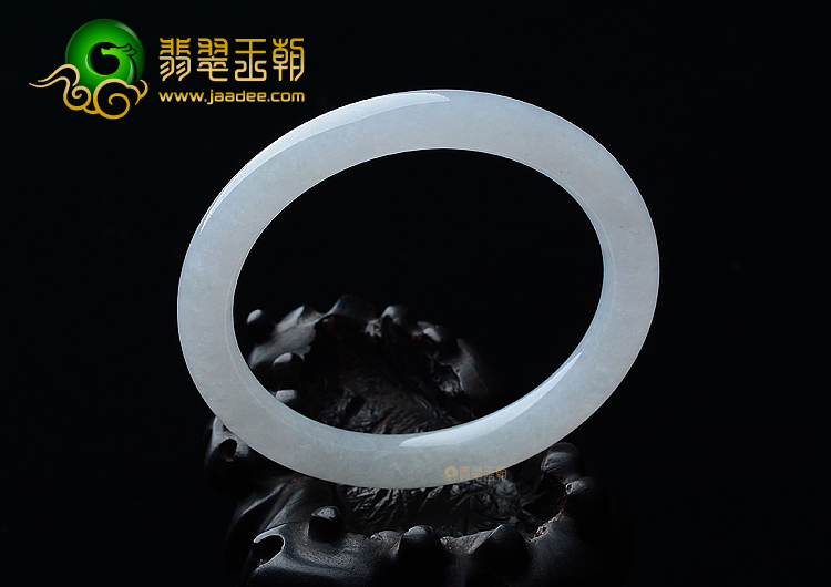 (超值推荐)糯冰种淡晴水圆条手镯（55mm）