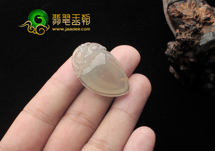 (超值推荐)冰种淡晴水寿桃挂件