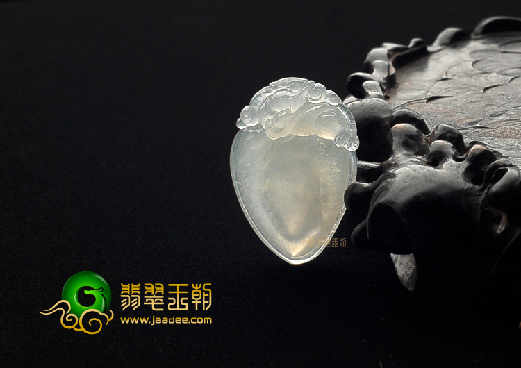 (超值推荐)冰种淡晴水寿桃挂件
